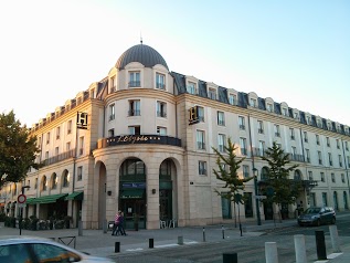 Hôtel l'Élysée Val d'Europe