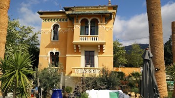 Villa Mauresque Cavalière