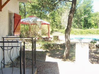 Gîte dans les bois