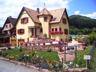 Chambre d'Hôte de la Châtelaine - Jean Patrice et Denise LAULER