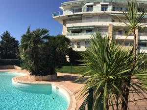 Appartement toit mer – aux portes de Nice