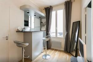 Charming flat in Paris XV