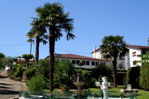 hotel restaurant AUX TAUZINS