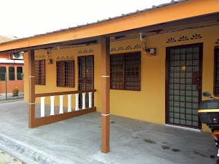 Sahroni Homestay Tanjong Karang