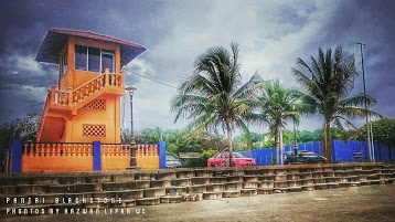 Batu Hitam Beach Resort