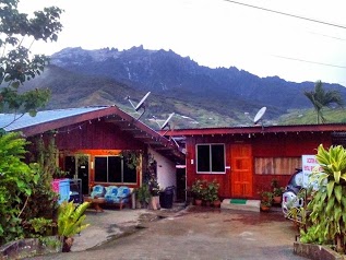 KUNDASANG ROSEWOOD HOME COTTAGE