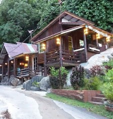 Kampung ujung bukit homestay Bookings