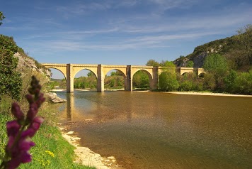 Saint-Nicolas-de-Campagnac Bridge