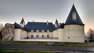 Château de Villeneuve-Lembron