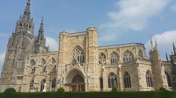 La Basilique de Notre-Dame-de-l'Epine