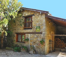 Gîte Ain: Gite les Yeux du Bois et Gîte la Petite Forge