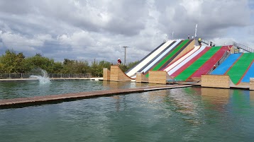 Drop-in Vivonne Water Jump Parc