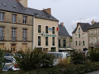 Logis Hôtel la Croix Verte le Relais des Moulins
