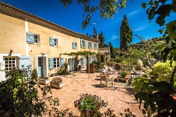 Mas du Cimaï, chambres & table d'hôtes, piscine et gîte