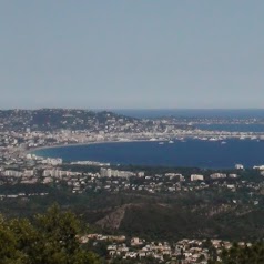 Chambres d'hôtes Estérel vue mer baie de Cannes (offre VIP, clic e-monsite.com notre site web)