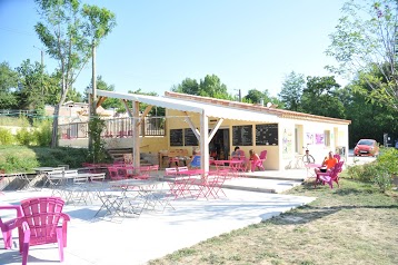 Camping Le Coin Charmant***