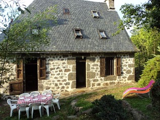 Gîte de l'Abreuvoir - Mme POUILHES HELENE