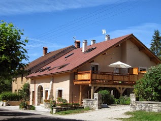 GITES COTE LAC DE CHALAIN