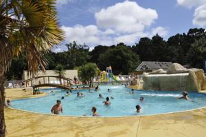 Camping Le Château Petit Bois